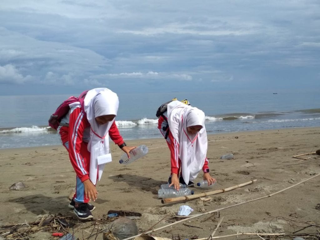 Mengintegrasikan Antara Muatan Agama Dan Stem Di Smp N Sutera Pesisir Selatan