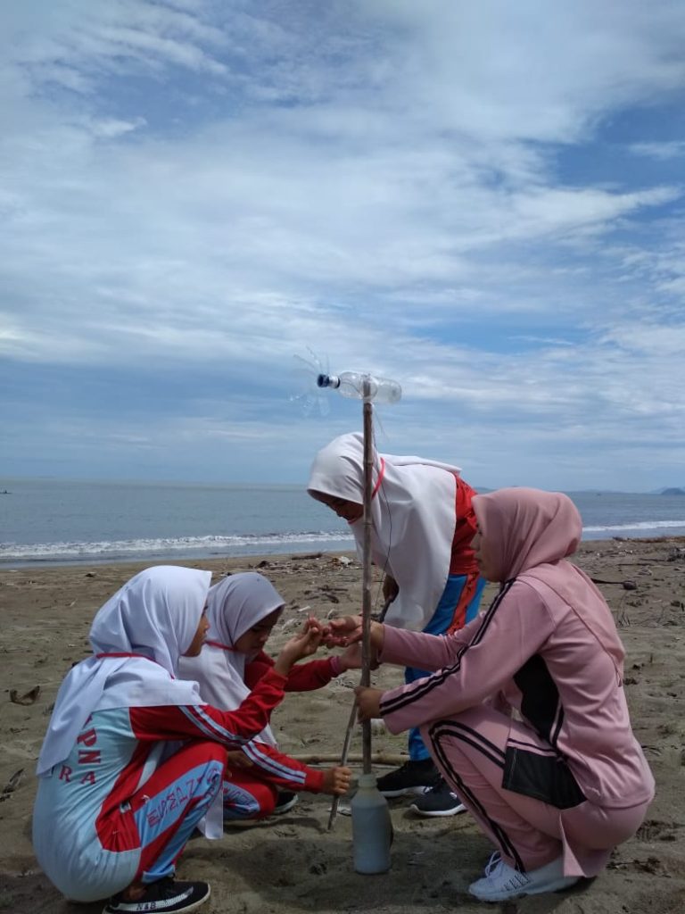 Mengintegrasikan Antara Muatan Agama Dan Stem Di Smp N Sutera Pesisir Selatan 1